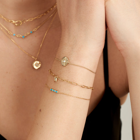 gold-padlock-jewelry